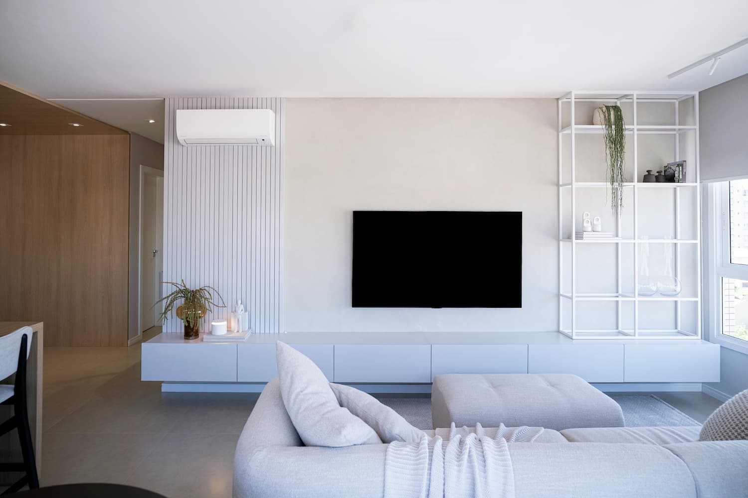 Featured image for “The Quietest Air Conditioners for Noosa Properties (Decibel Comparison 2026)”